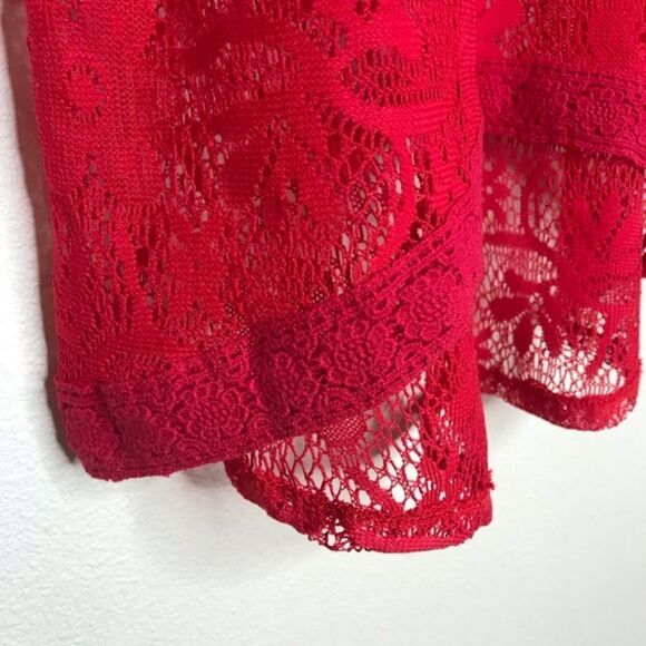 belle Du Jour Lace Crocheted Red Top - Picture 5 of 8